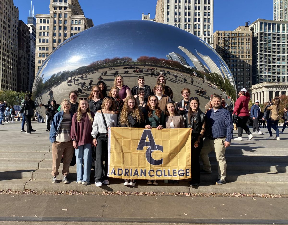 Tour of the Windy City: Adrian College Art Students visit Chicago